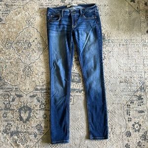 Woman’s W27 L29 Denim Hollister jeans